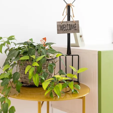 Appartamento Springhome - Cozy With Balcony & Parking *