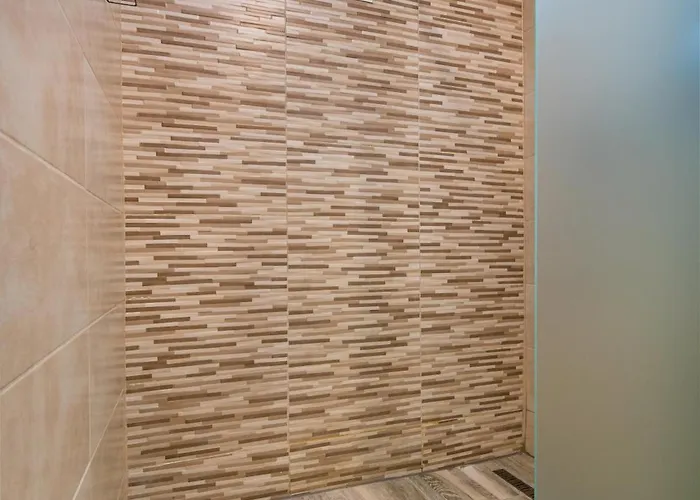 Springhome - Cozy With Balcony & Parking * Braşov