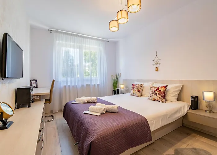 Springhome - Cozy With Balcony & Parking 公寓 *