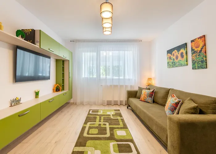 Springhome - Cozy With Balcony & Parking