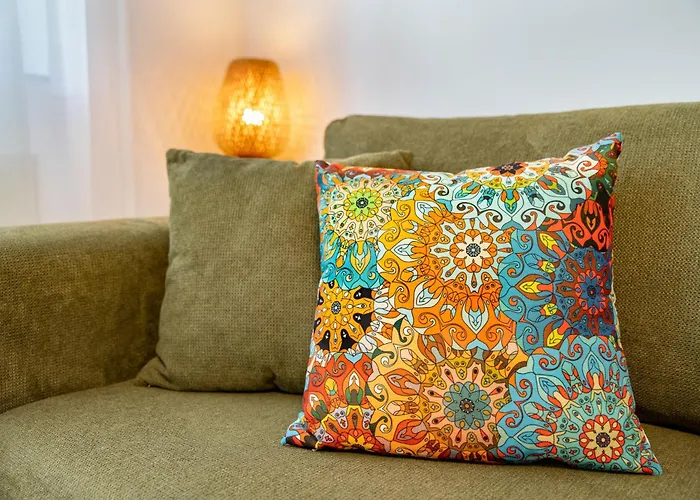 Springhome - Cozy With Balcony & Parking * 布拉索夫